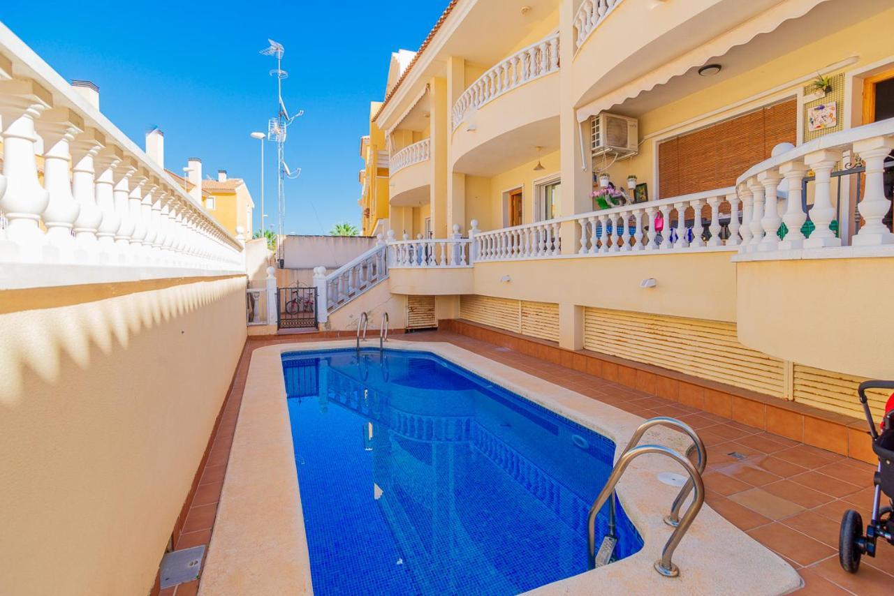 2 Bedroom 2 Bathroom Entire Apartment In Rojales With Pool Bagian luar foto